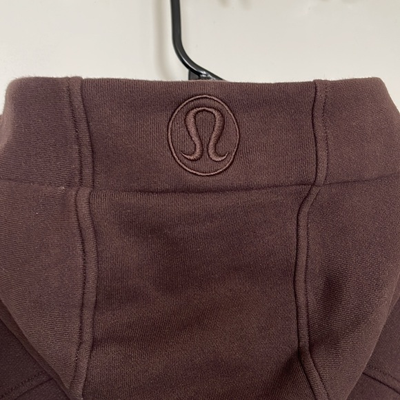 Lululemon Scuba Full Zip Espresso - Picture 3 of 6